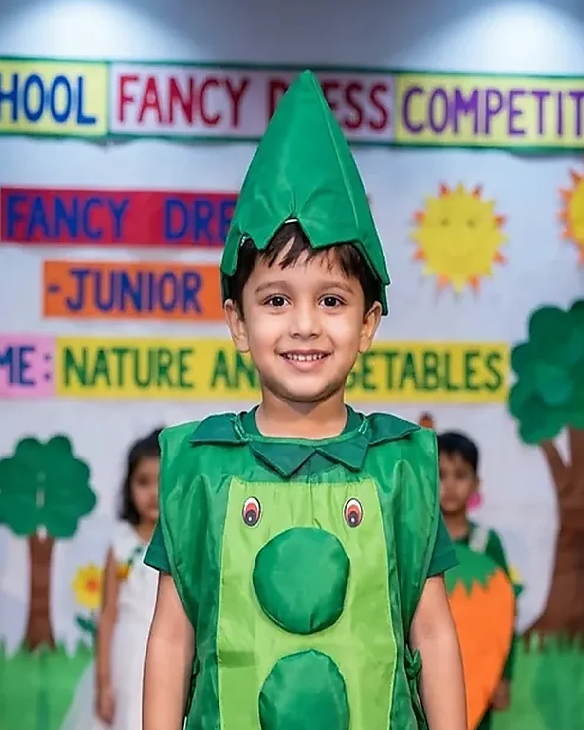 Pea Pod Costume for kids — Top half close-up — Green colour — Polyester fabric — Indian sizes One Size — Fruits / Vegetables fancy dress for school annual day & sports day — Kolkata & West Bengal delivery — ZapCostumes