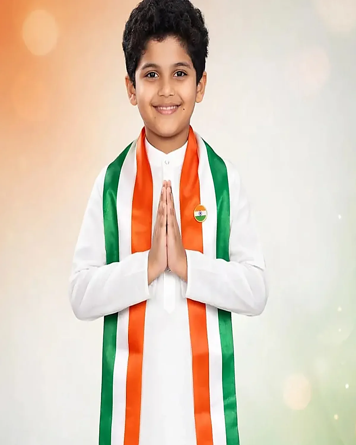 White Kurta Pyjama for kids — Top half close-up — White colour — Cotton fabric — Indian sizes 22–32 — White Kurta Pyjama fancy dress for school annual day & sports day — Kolkata & West Bengal delivery — ZapCostumes